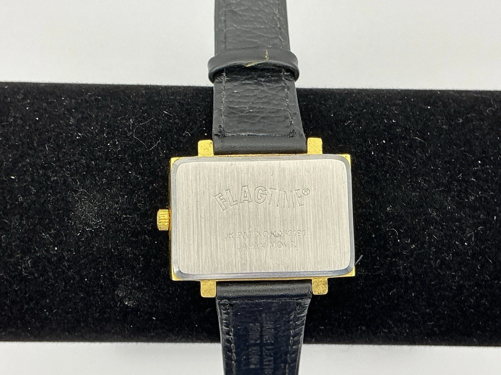 Flagtime Australia Flag Watch Rectangular Gold tone Black Band New Battery