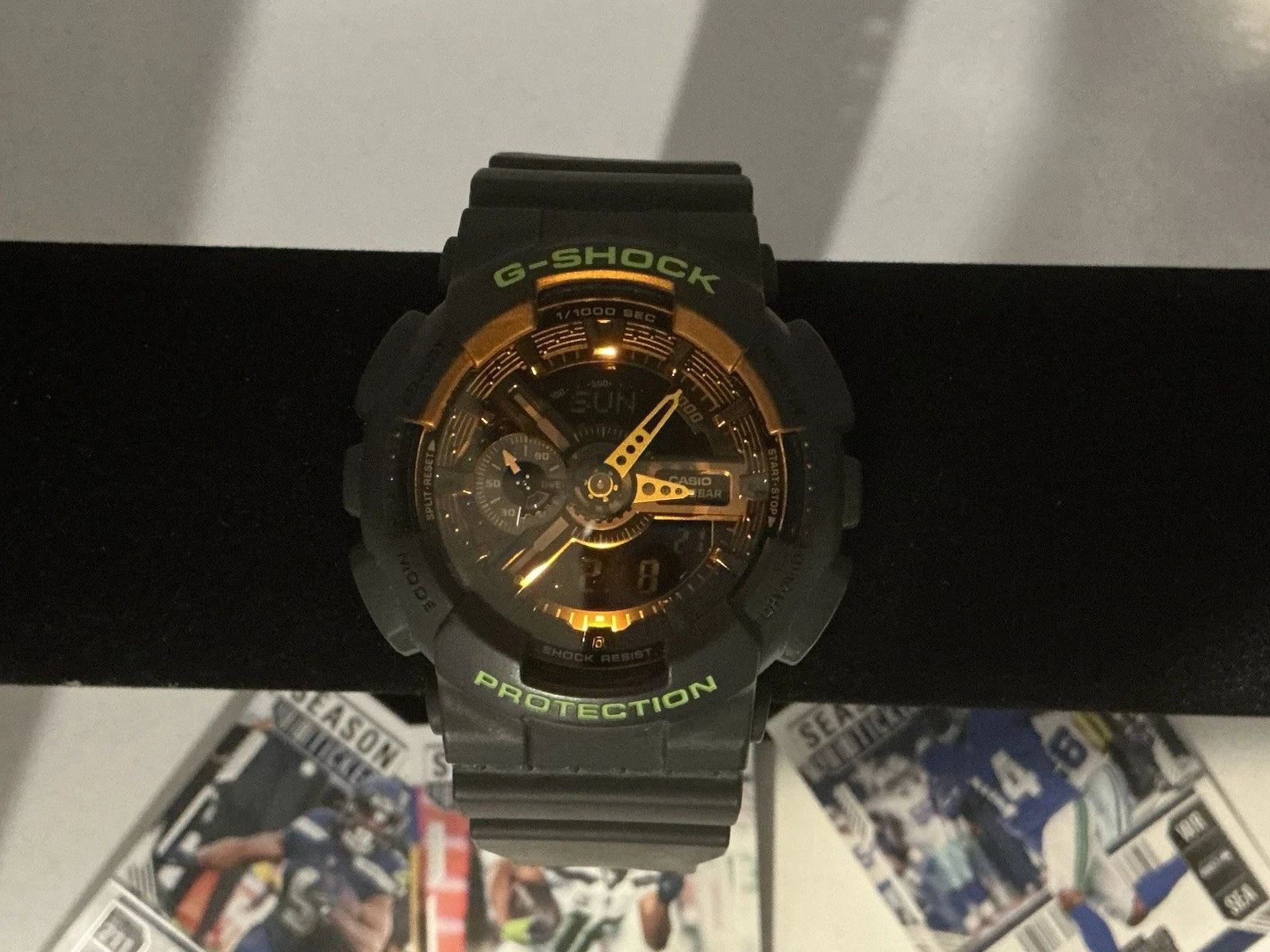 RARE! Casio GA110LN-8A (5146) Black/Neon Green Series Men's Watch NEW BATTERY!
