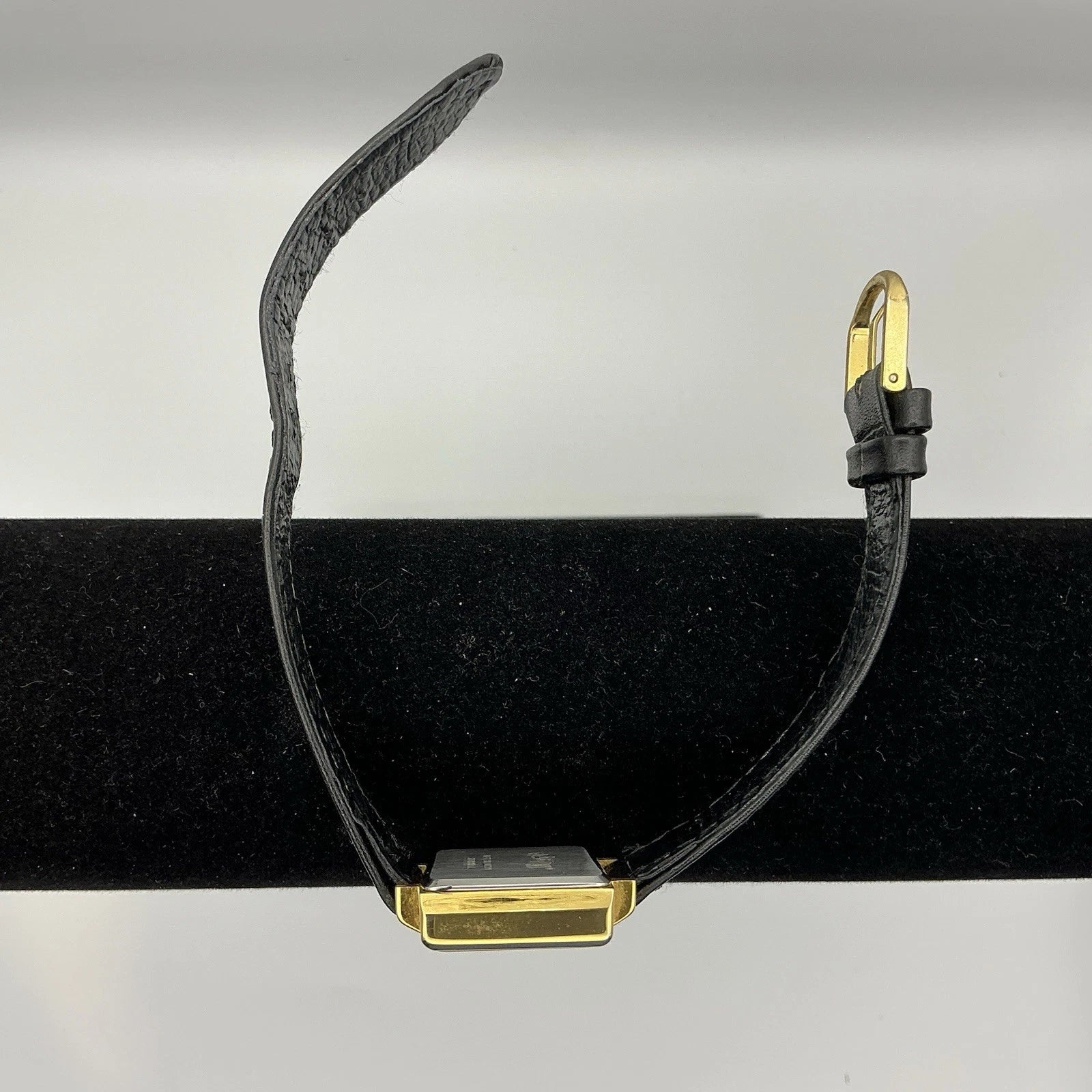 Flagtime Australia Flag Watch Rectangular Gold tone Black Band New Battery
