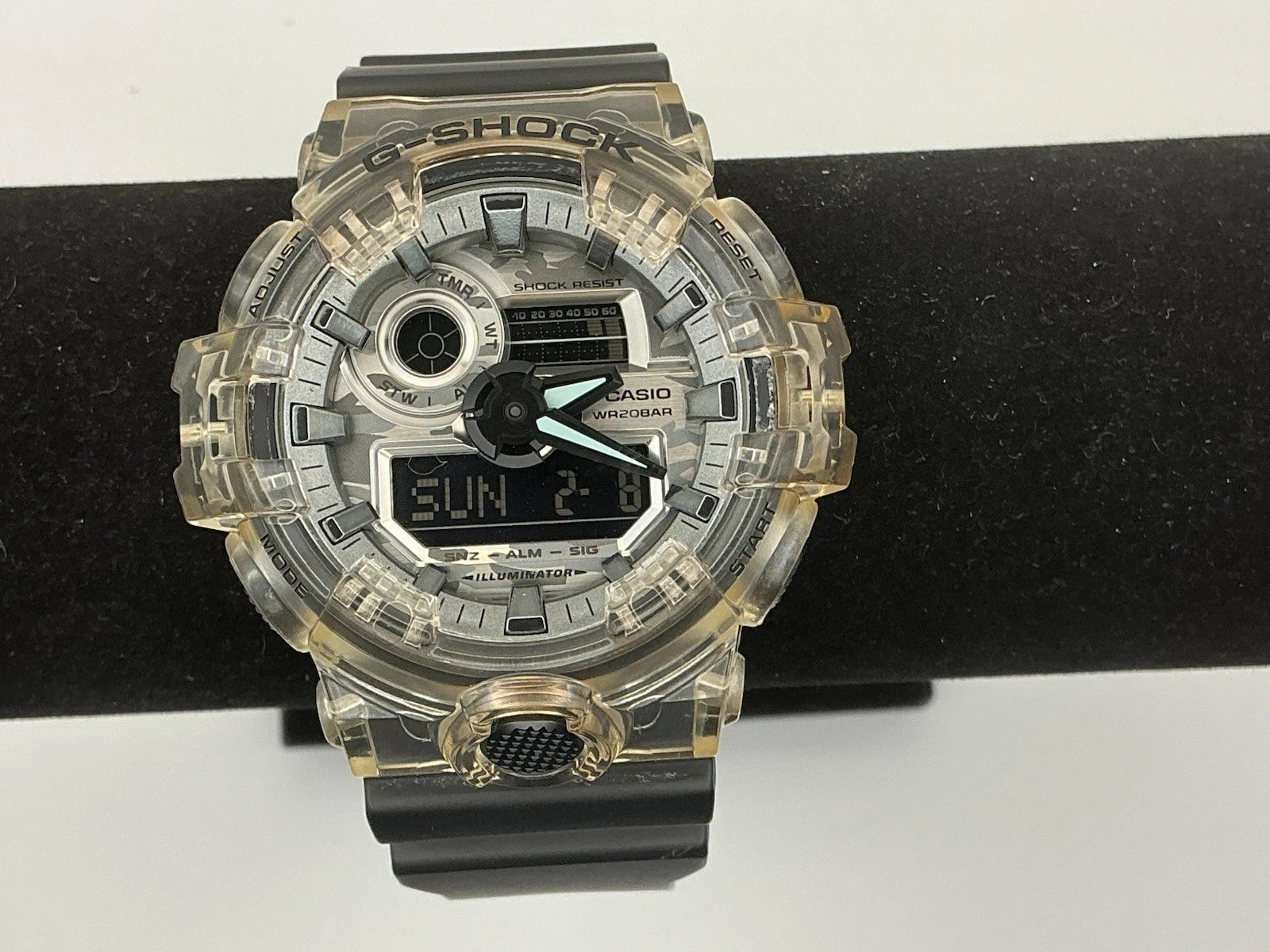 CASIO G Shock 5522 , GA -700 SKC /Grey Camo Skeleton Series/New Battery